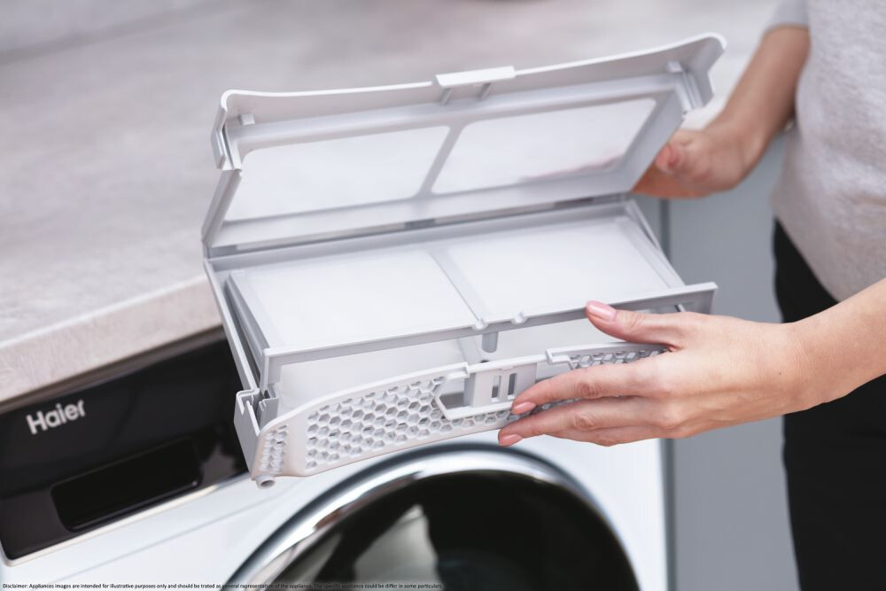 Tharëse rrobash Haier HD80-A2939-S, e pavarur, 8 kg, pompë nxehtësie, klasi A++, e bardhë