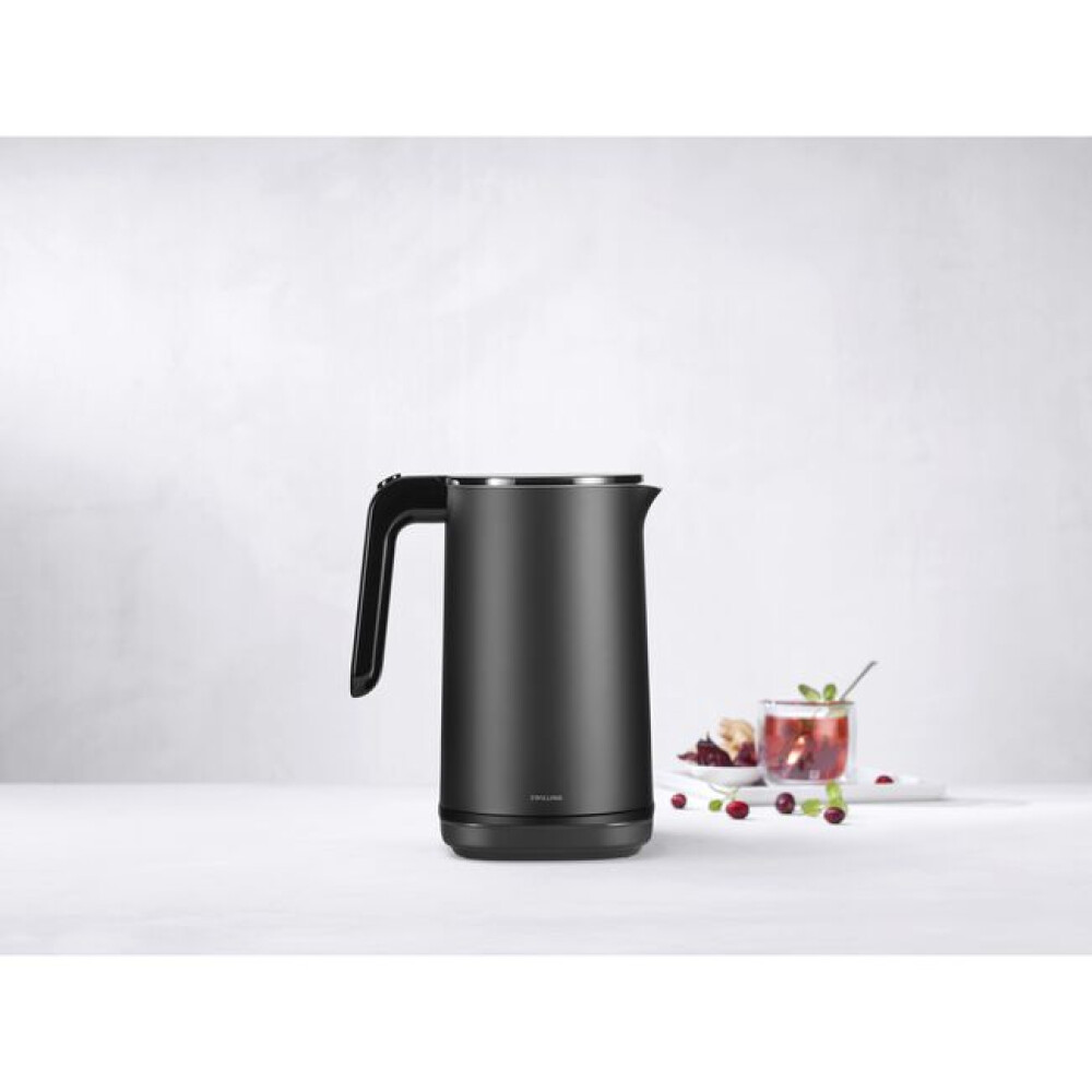 Ngrohes  Uji Pro, 1.5 litra, Ngjyrë e Zezë - Zwilling