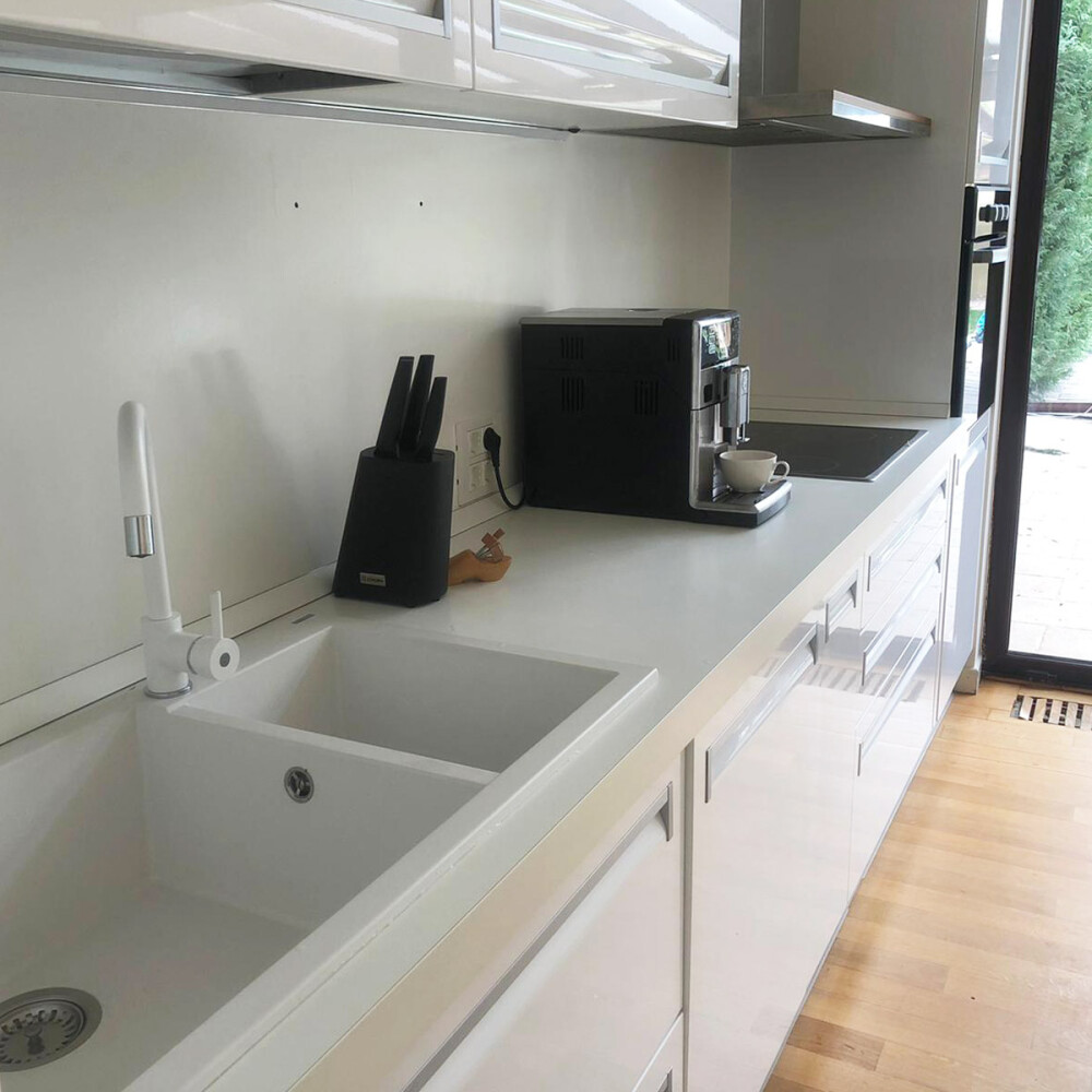 Lavaman i dyfishtë kuzhine graniti me 2 tasa CookingAid Cube ON8620 White / Polar White + aksesorë instalimi