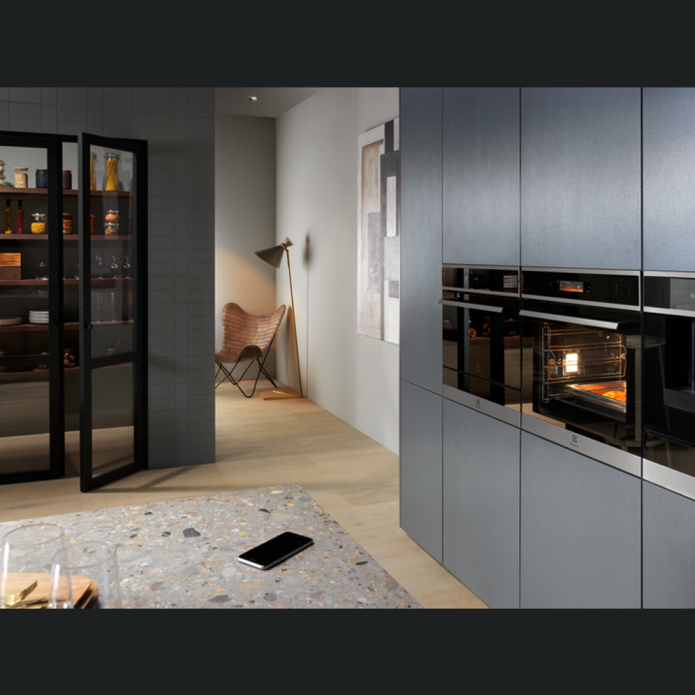 Furrë e integruar Electrolux EOB9S31WX, 70 l, A++