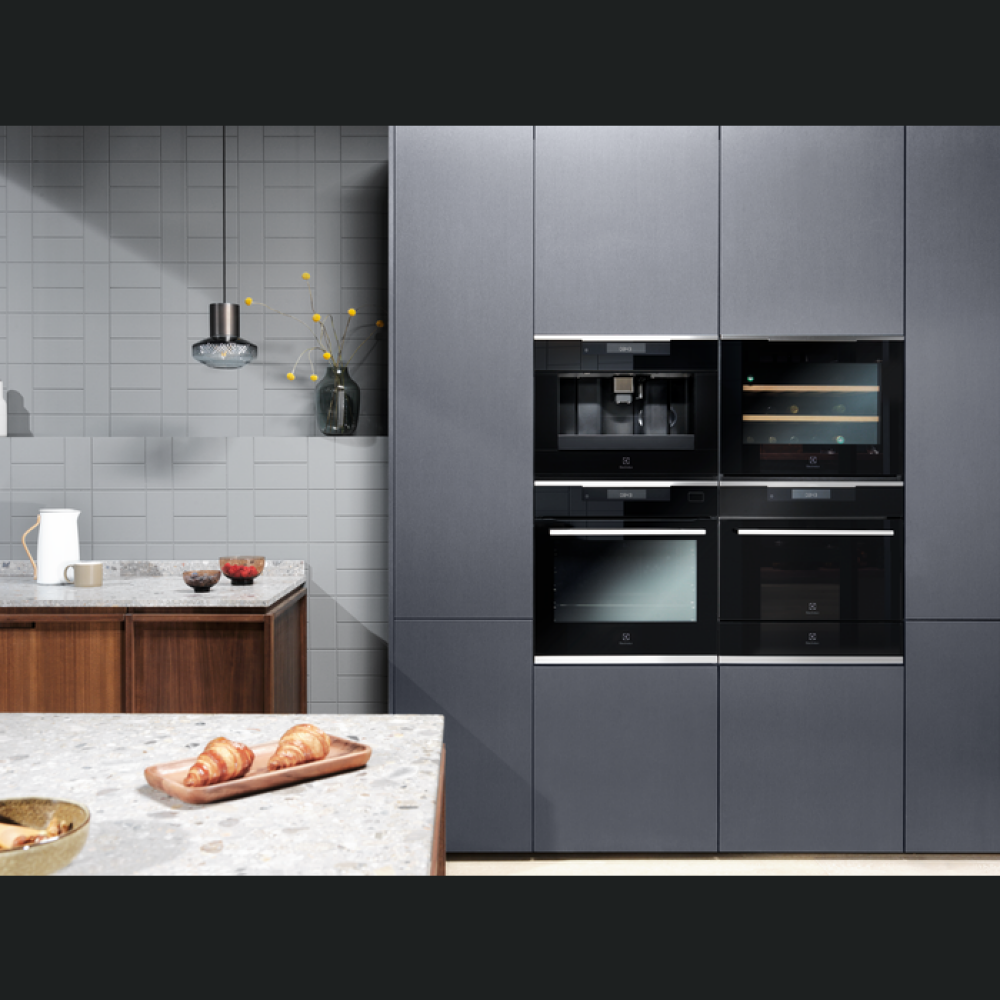 Furrë e integruar Electrolux KOAAS31WX, 70 l, A++