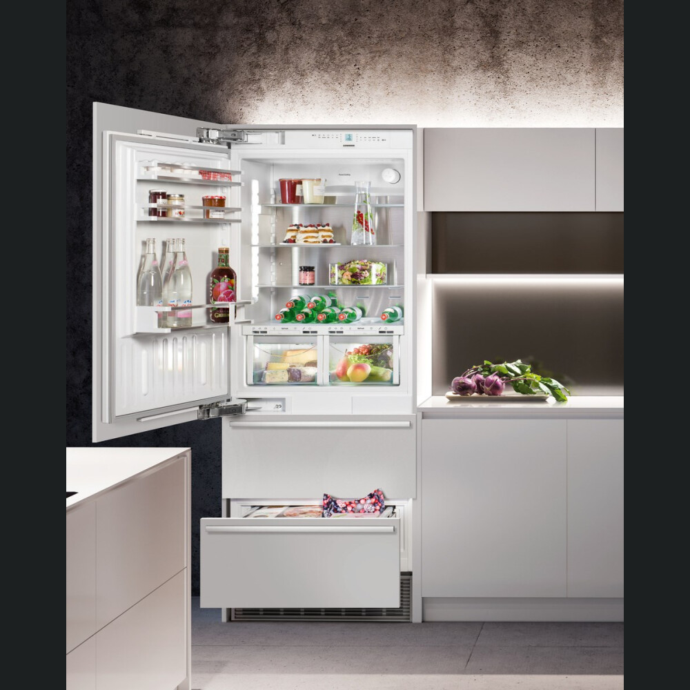 Frigorifer i integruar Liebherr Premium ECBN 5066, BioFresh, NoFrost, 402 l, F