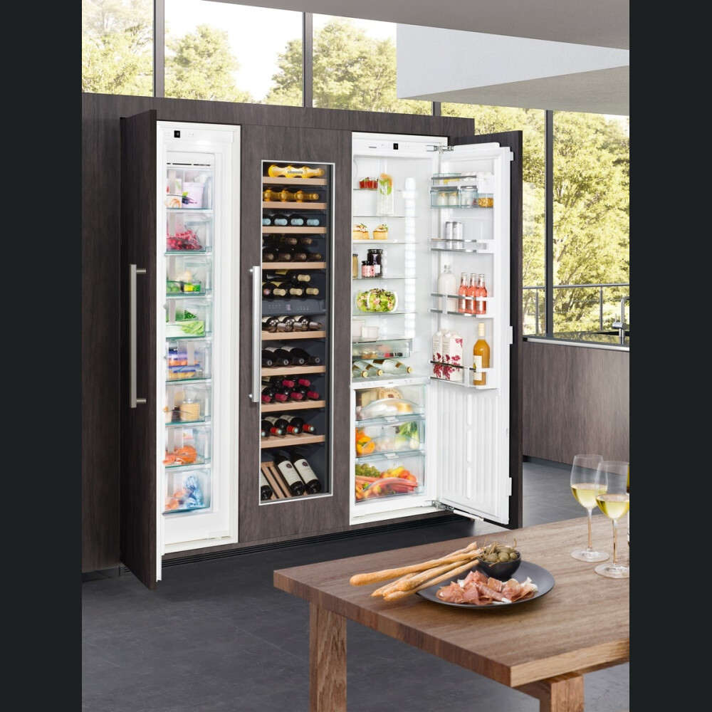 Vitrina e integruar e verës Liebherr Premium, EWTdf 3553, 80 shishe, 254 l, G