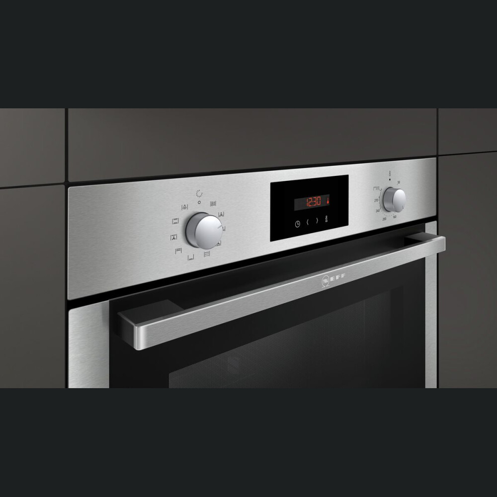 Furrë e integruar Neff B2CCG6AN0,  inox, vetëpastruese pirolitike, 71 l, A