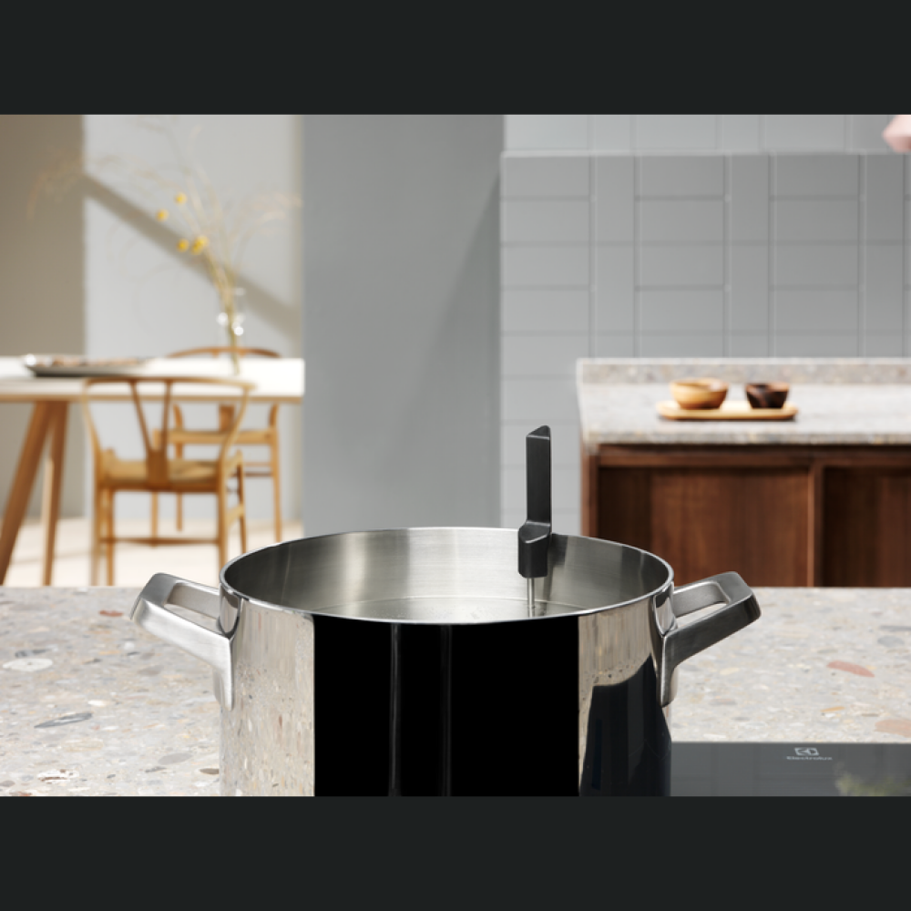 Pllakë induksioni Electrolux EIS8648, Hiri