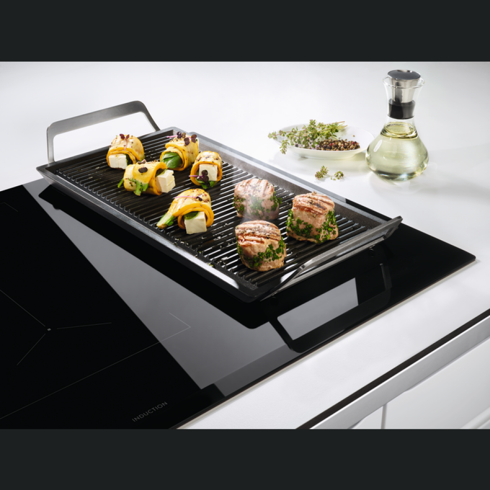 Pllakë induksioni Electrolux EIV634, Zezë