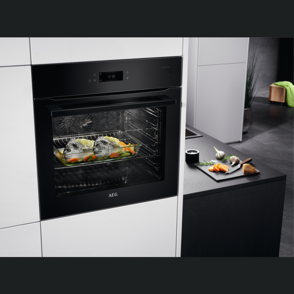 Furrë me avull AEG BSE778380B, STEAMCRISP, me vetëpastrim pirolitik, WIFI, 72 l, e zezë, A+