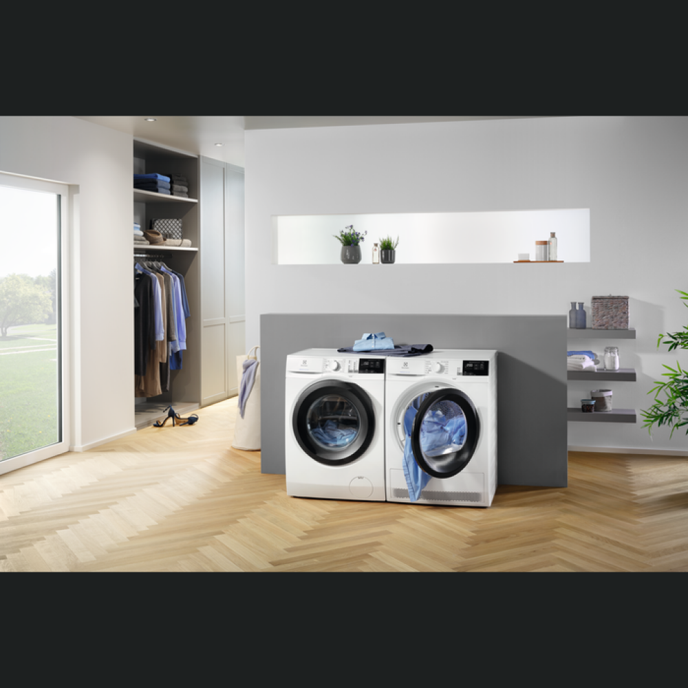 Tharëse Electrolux me pompë nxehtësie, PerfectCare800 EW8H458B, 8 kg