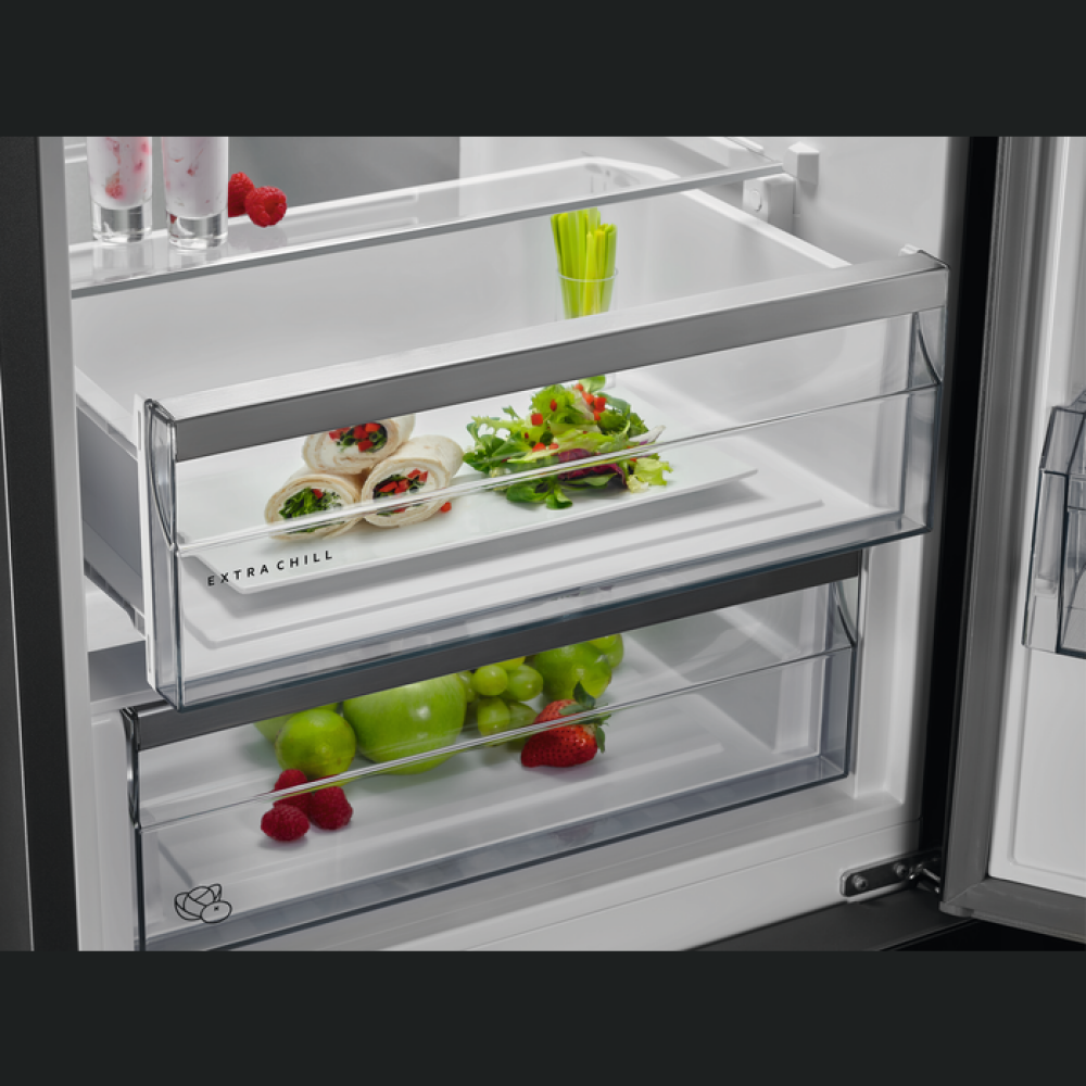 Kombinimi i Frigorifert AEG RCB736E5MB, NO FROST, 366 l, E