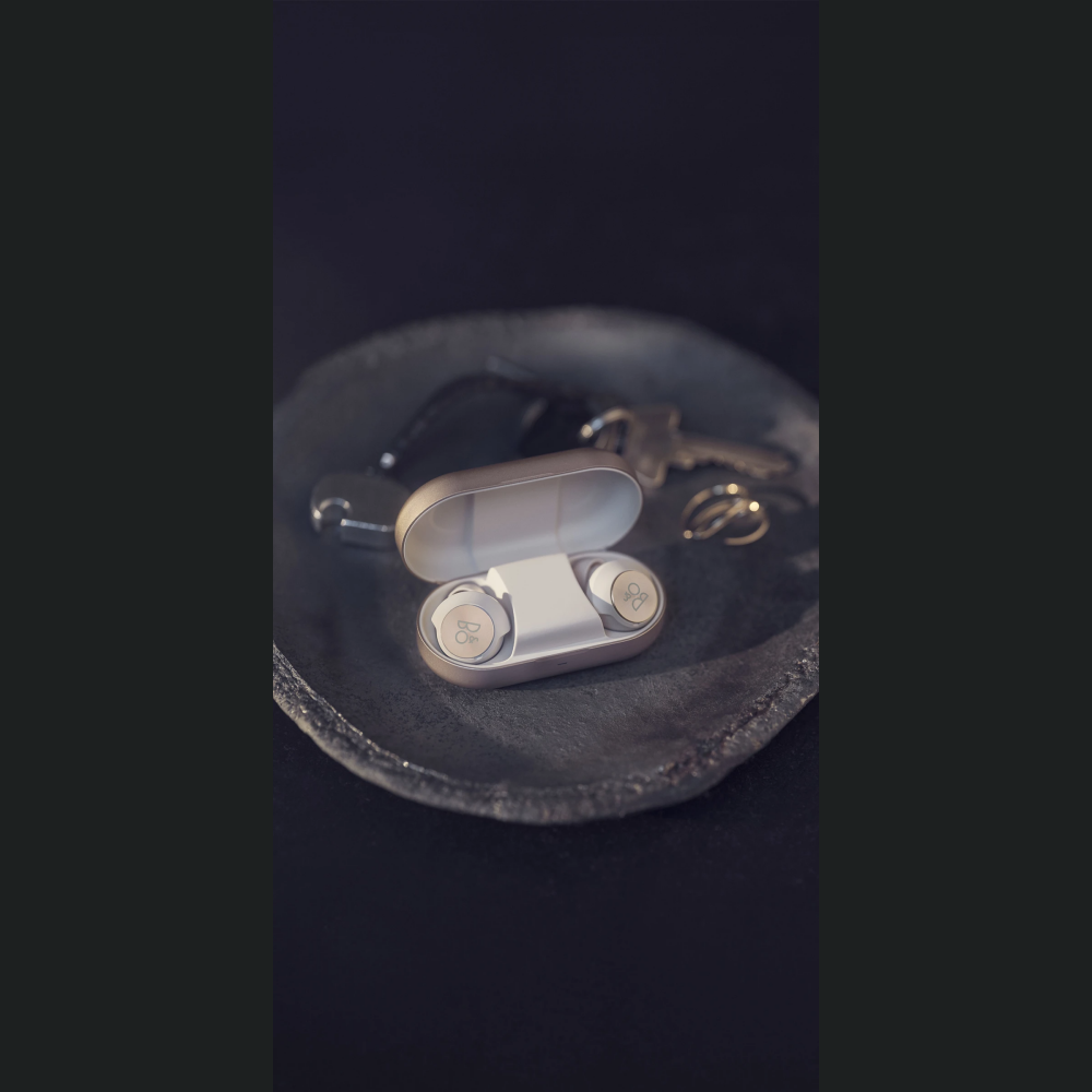 Kufje pa tel Bang & Olufsen Beoplay EQ në vesh, Anulim i Zhurmës Adaptive, Midnight Blue