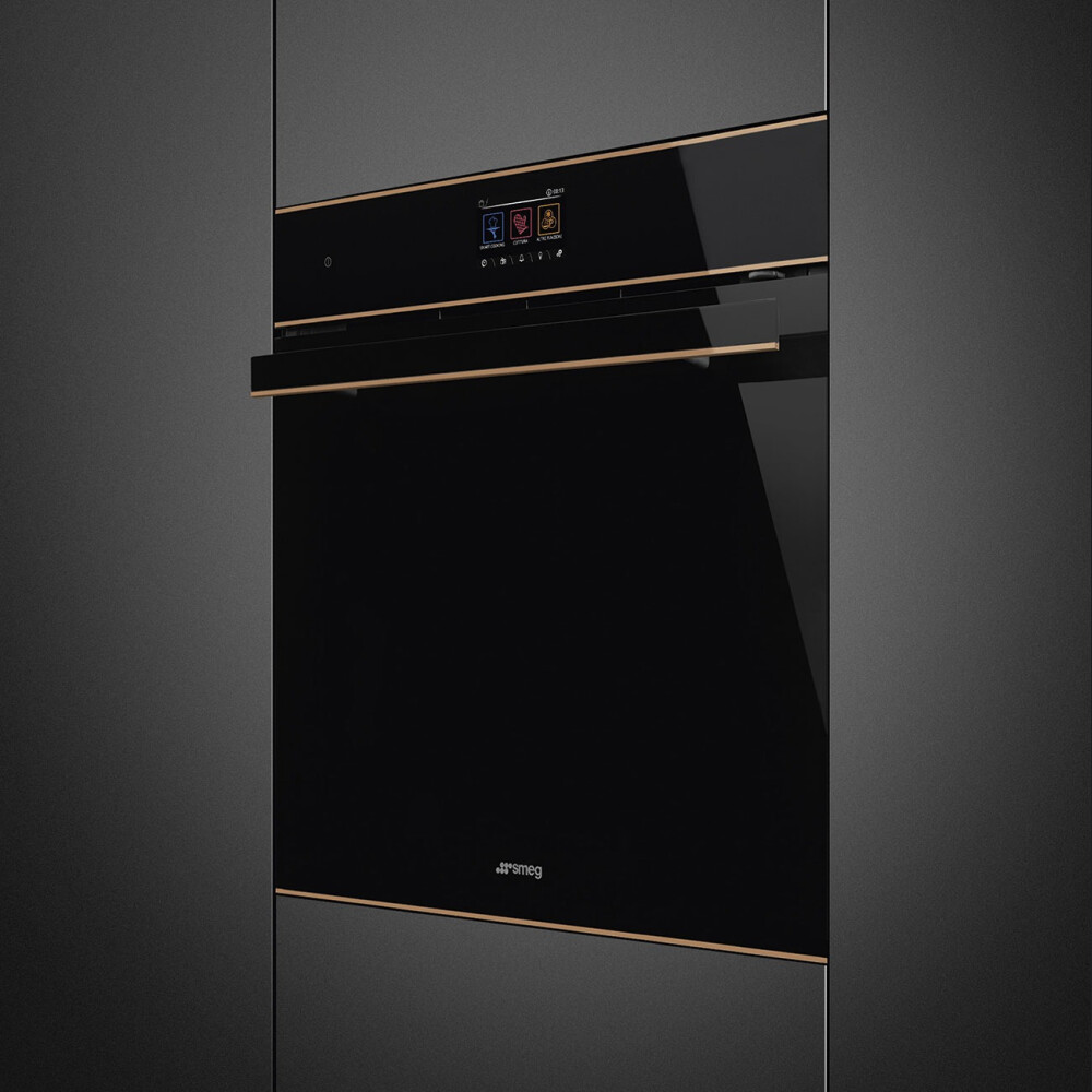 Furrë me pirolizë dhe avullore SMEG Dolce Stil Novo, SOP6604S2PNR, e zezë me shkëlqim me detaje bakri, 60 cm, kapaciteti 68 l, klasi A+
