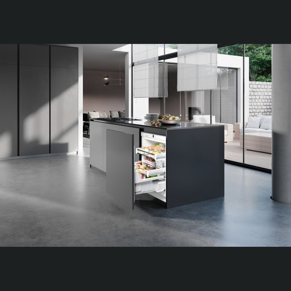 Frigorifer i integruar Liebherr UIKo 1550 Premium nën tavolinën e punës, 132 l, F