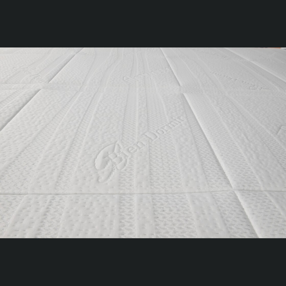 Krevat Vadret boxspring, tapiceri e madhe katrore, lartësia e skajit të krevatit 140 cm, dysheku i përfshirë, sipërfaqja e përfshirë