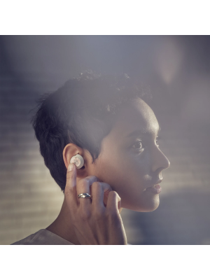 Kufje pa tel Bang & Olufsen Beoplay EQ në vesh, Anulim i Zhurmës Adaptive, Midnight Blue