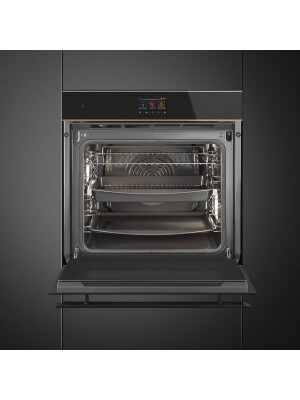 Furrë me pirolizë dhe avullore SMEG Dolce Stil Novo, SOP6604S2PNR, e zezë me shkëlqim me detaje bakri, 60 cm, kapaciteti 68 l, klasi A+