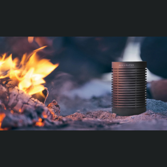 Bang & Olufsen Beosound Eksploroni altoparlantin e jashtëm të papërshkueshëm nga uji, Gështenje