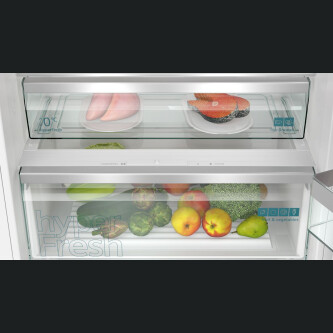 Frigorifer i integruar Siemens KB96NVFE0 iQ300 me sipërfaqen e poshtme të ngrirësit 193,5 x 70,8 cm, E