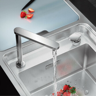 Lavaman kuzhine CookingAid VISION 100  inox me rubinet teleskopik të integruar, grimcues xhami të kalbur + aksesorë montimi