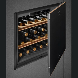 Ftohës i integruar i verës Smeg - Dolce Stil Novo, 21 shishe, 45 cm