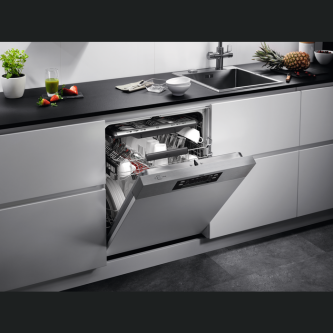 Enëlarëse pjesërisht e integruar AEG FEE84706PM, SPRAYZONE, 60 cm, 15 komplete, INVERTER, C