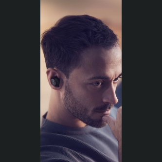 Kufje pa tel Bang & Olufsen Beoplay EQ në vesh, Anulim i Zhurmës Adaptive, Midnight Blue