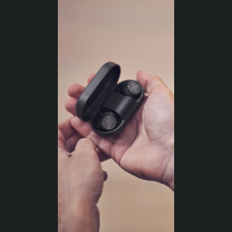 Kufje pa tel Bang & Olufsen Beoplay EQ në vesh, anulim adaptiv i zhurmës, akull nordik